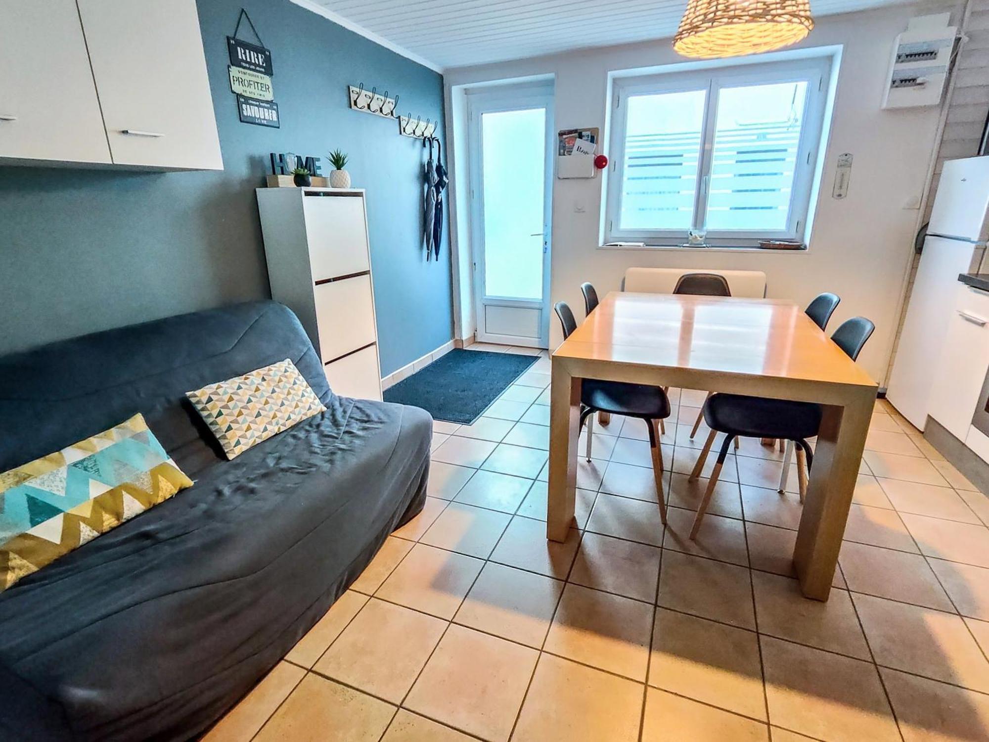 Agreable Maison Renovee En Hyper Centre Avec Patio Pornic Exterior photo